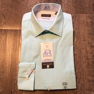 Men’s Van Heusen Dress Shirt